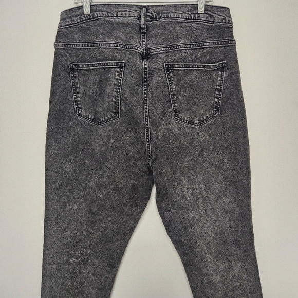 92 GAP HIGH RISE VINTAGE SLIM JEANS IN BLACK MANGO WOMEN'S PLUS SIZE 20 - Picture 5 of 13